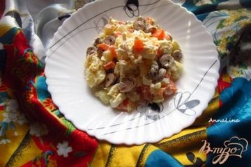 фото рецепта Салат с плавленым сырком и куриными сердцами