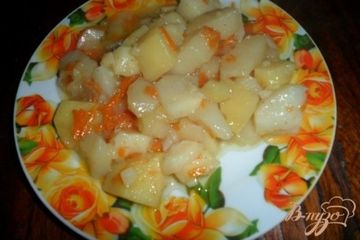 фото рецепта Тушеный картофель с смальцем и чесноком