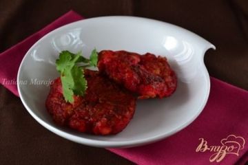 фото рецепта Куриные котлетки со свеклой
