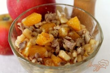 фото рецепта Мясной салат с апельсином