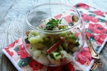 фото рецепта Салат из дыни и сырокоченого мяса