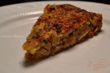 фото рецепта Открытый пирог с копченой курицей и зеленым горошком