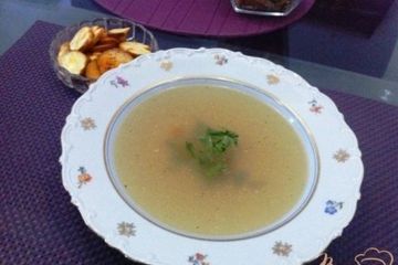 фото рецепта Куриный бульон с гренками