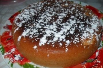 фото рецепта Шарлотка с яблоками и коньяком в мультиварке