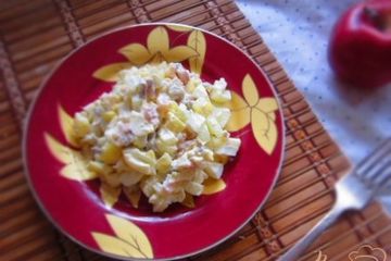 фото рецепта Салат с селедкой и картофелем