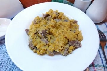 фото рецепта Салат из чечевицы с куриными желудками