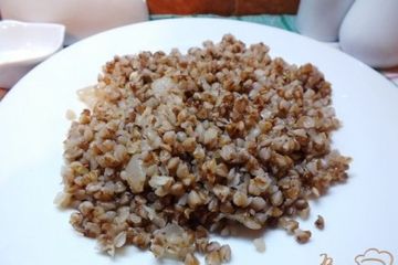 фото рецепта Гречка жаренная с чесноком и салом