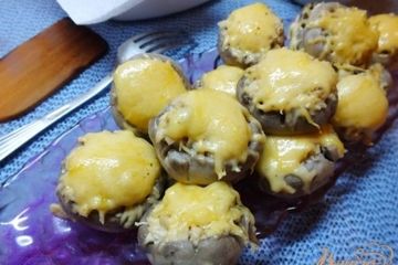 фото рецепта Грибы фаршированные курицей