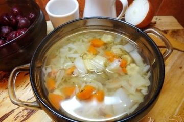 фото рецепта Суп овощной с кукурузными  початками и дайконом