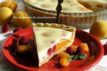фото рецепта Пирог с абрикосами и малиной