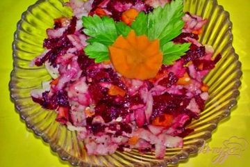 фото рецепта Салат из кольраби и свеклы