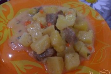 фото рецепта Тушенный картофель с мясом