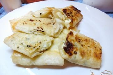фото рецепта Горячий лаваш с яблоками и творогом к чаю