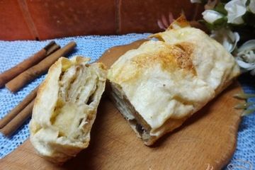 фото рецепта Пирог из лаваша с изюмом крученый
