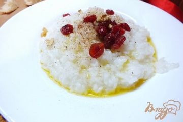 фото рецепта Рис с клюквой и льняным маслом