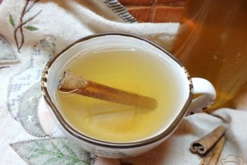 фото рецепта Компот из белой черешни с грушей и корицей