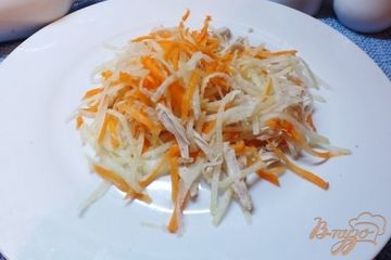фото рецепта Салат мясной с морковью и дайконом
