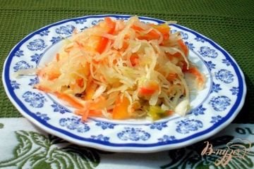 фото рецепта Салат из капусты с перцем длительного хранения