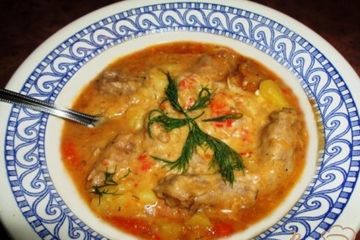 фото рецепта Куриные шейки с картофелем и горохом