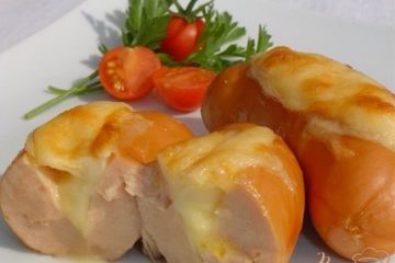 фото рецепта Сардельки с сыром в духовке