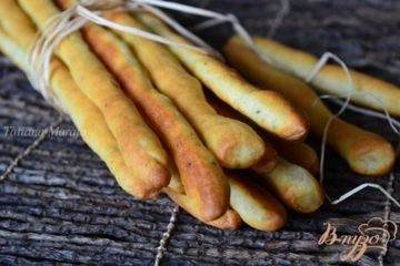 фото рецепта Гриссини с розмарином и пармезаном