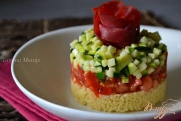 фото рецепта Салат-закуска  с овощами и крупой кус кус