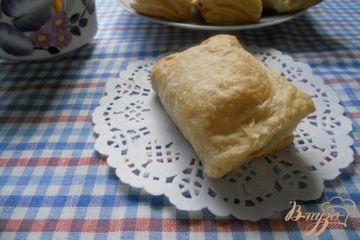 фото рецепта Слойки с сосисками и сыром