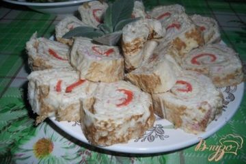 фото рецепта Рулет на основе лаваша с крабовым мясом и сыром