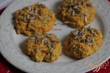 фото рецепта Запечёные морковные сырники с семечками
