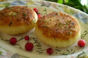 фото рецепта Зразы картофельные с твердым сыром и луком