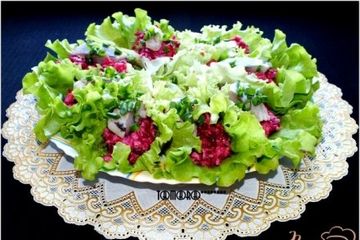 фото рецепта Закусочный салат со свеклой и сельдью