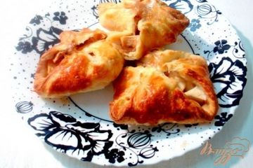 фото рецепта Слоёные конвертики с яблоками