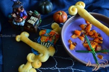 фото рецепта Суп-пюре из красной капусты с кусочками тыквы