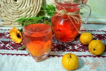 фото рецепта Компот из японского лимонника со смородиной