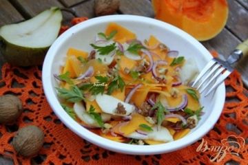 фото рецепта Тыквенно-грушевый салат с орехами