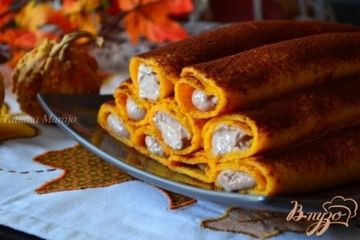 фото рецепта Тыквенные блинчики с кремом из маскарпоне