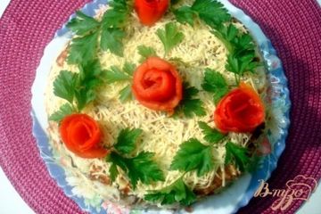 фото рецепта Закусочный пирог из капусты и грибов