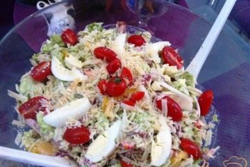 фото рецепта Салат мясной с пекинской капустой и овощами