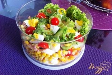 фото рецепта Салат с тунцом и овощами