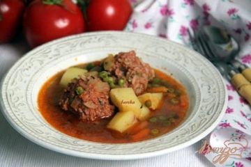 фото рецепта Гуляш с фрикадельками