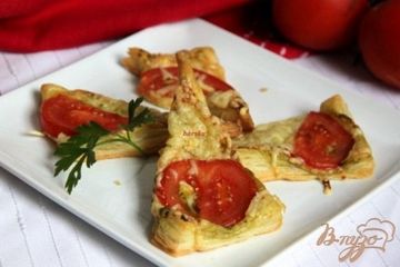 фото рецепта Треугольные слойки Mama mia