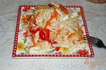 фото рецепта Маринованный салат из капусты с перцем и морковью