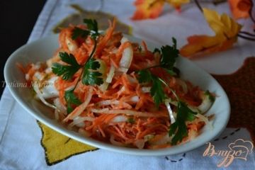 фото рецепта Морковный салат с кальмарами