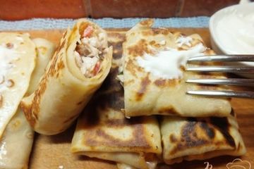 фото рецепта Мясные блины с помидором