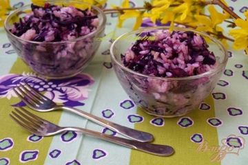 фото рецепта Салат-гарнир из краснокочанной капусты и риса