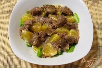 фото рецепта Салат из куриной печенки с апельсинами