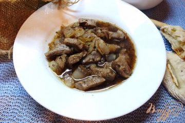 фото рецепта Мясо тушеное с луком и салом