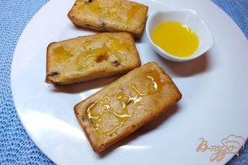 фото рецепта Сливовые кексы с творогом и медом