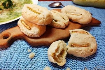 фото рецепта Булочки с кабачком, тимьяном и шафраном