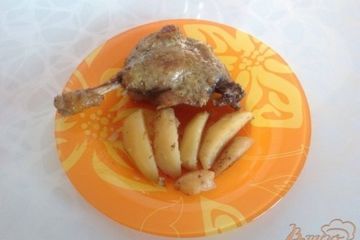 фото рецепта Утка кусочками с картофелем в рукаве